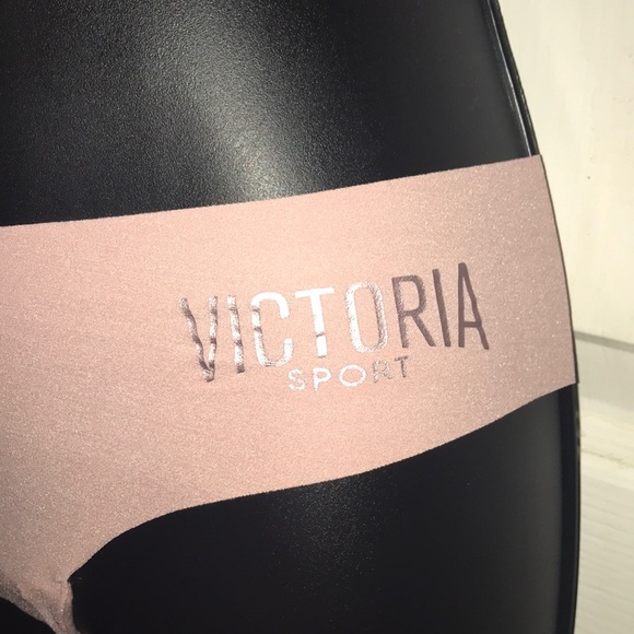 PINK VS Thong Panty - Picture 3 of 3